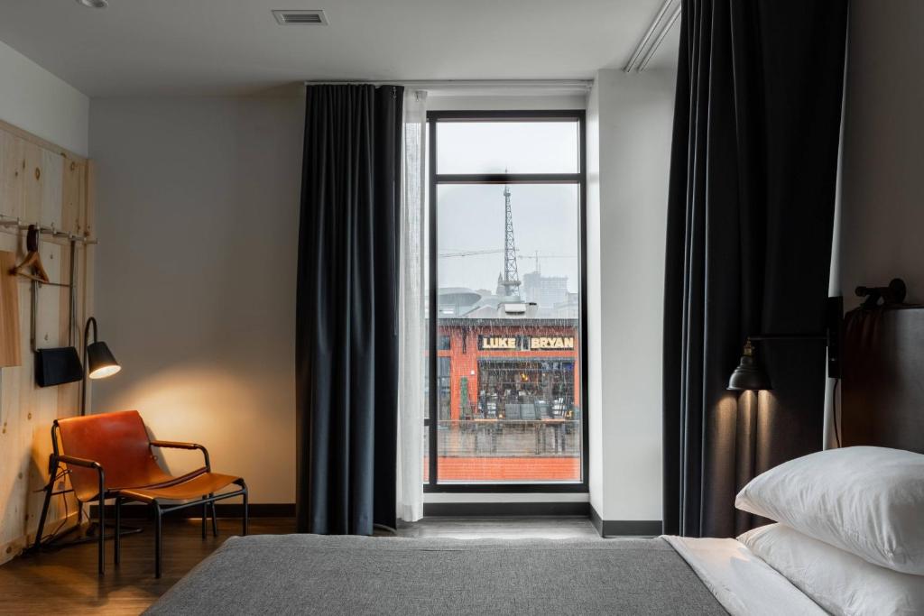 Moxy Nashville Downtown - 