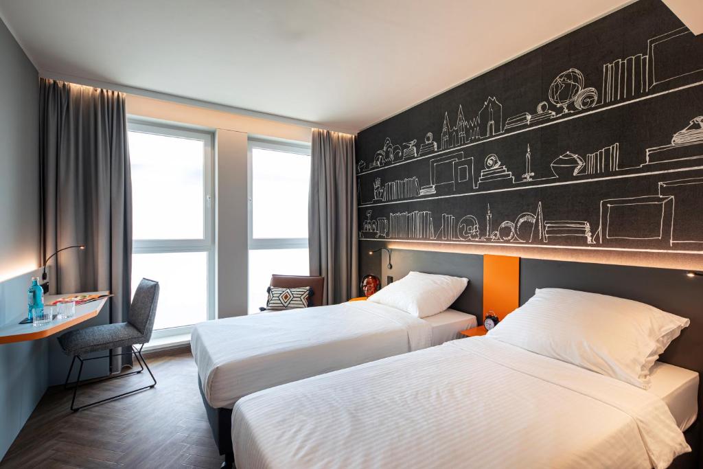 LOGINN Hotel Köln Airport - Resim 22