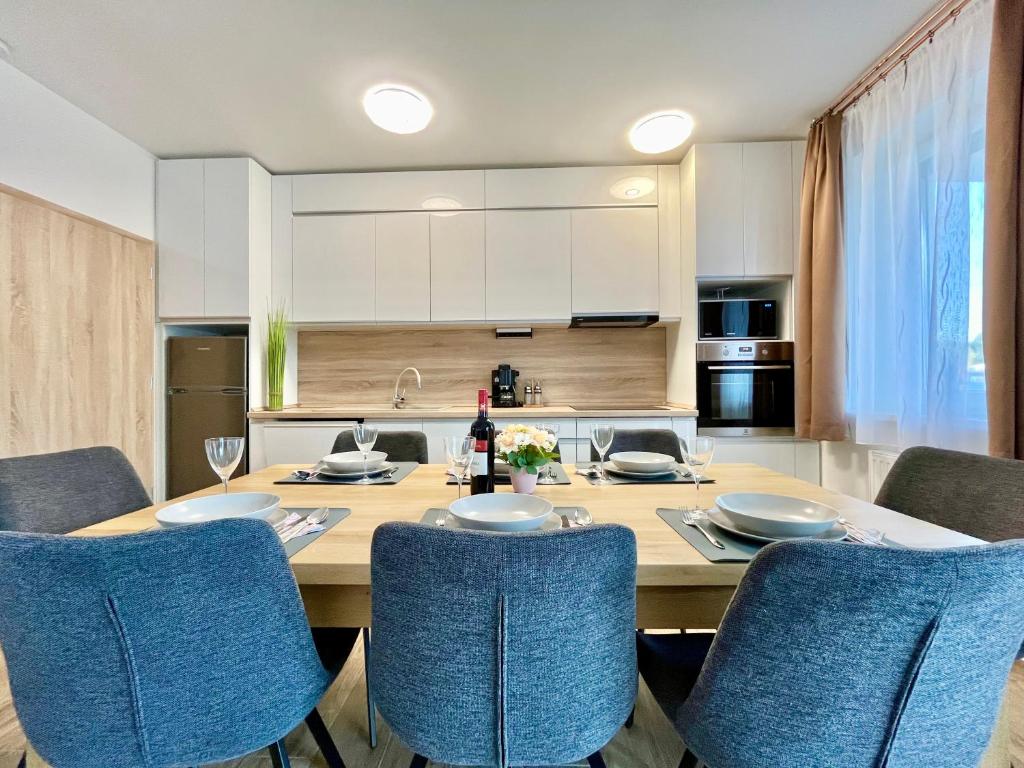 Silver Lux Apartman 9600 Sárvár, Anna sugárút 7. "A" lépcsőház fsz. em.1. kép - 1