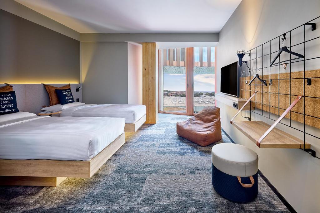 Moxy Luxembourg Airport - Resim 24