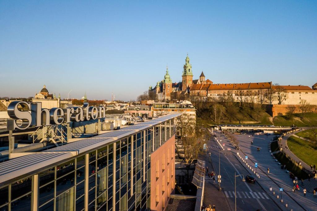 Nespecifikovaný výhled na destinaci Krakov nebo výhled na město při pohledu z hotelu