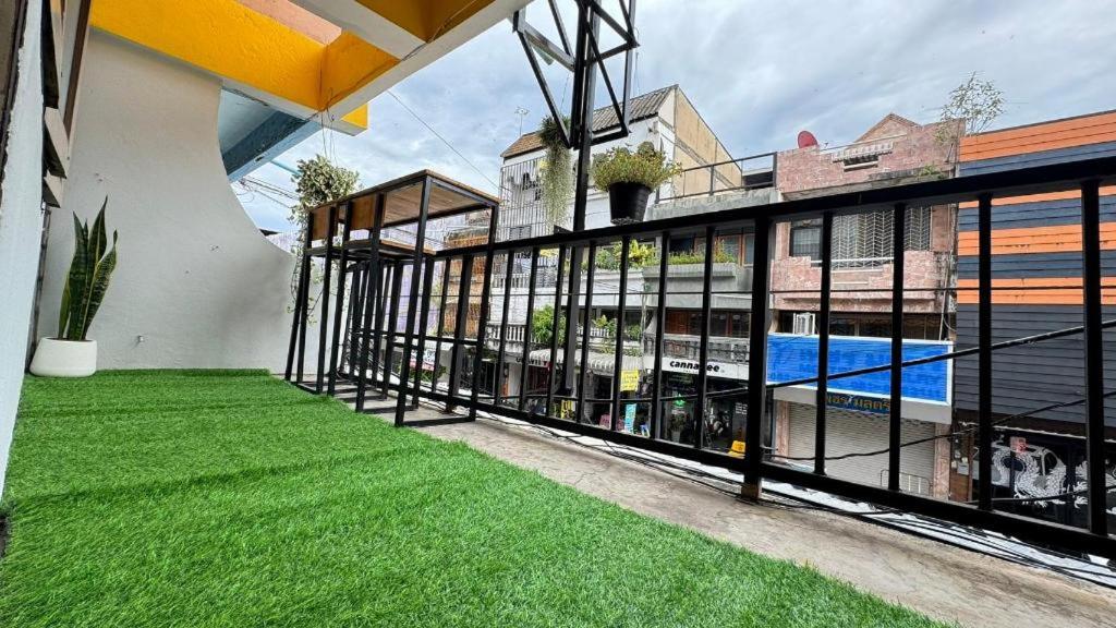 Πισίνα στο ή κοντά στο Sofia Hostel