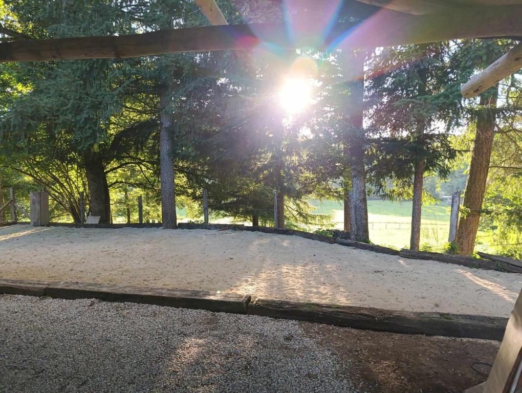 Fotografia z galérie ubytovania Cabane aux papillons v destinácii Saint-Éloy-les-Tuileries