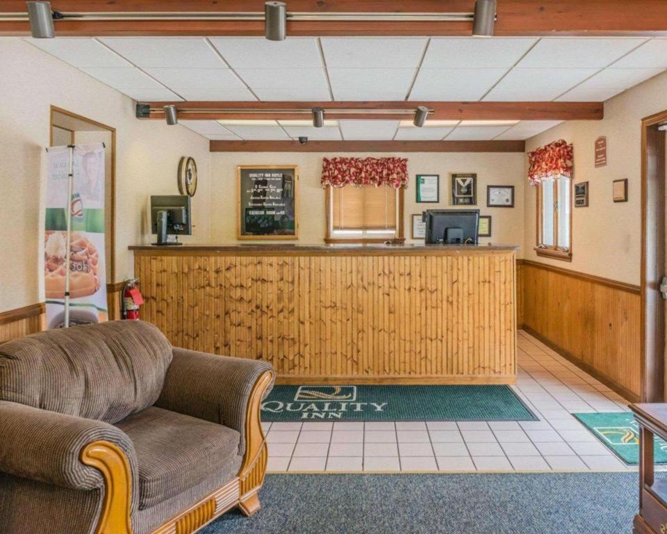 Posezení v ubytování Quality Inn Royle