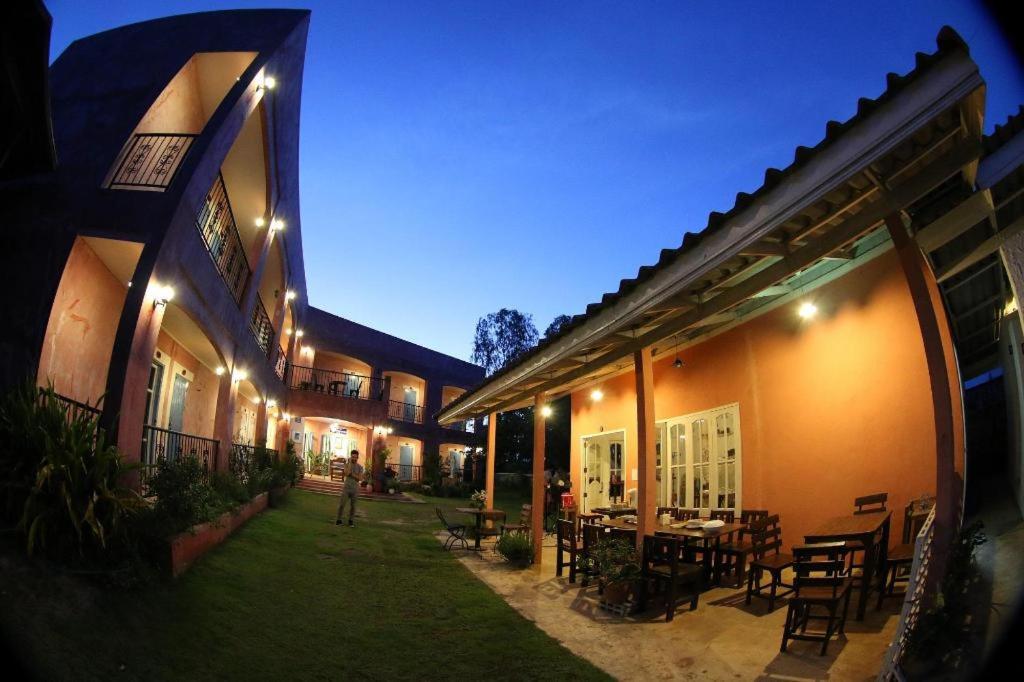 Το κτήριο όπου στεγάζεται  το ξενοδοχείο