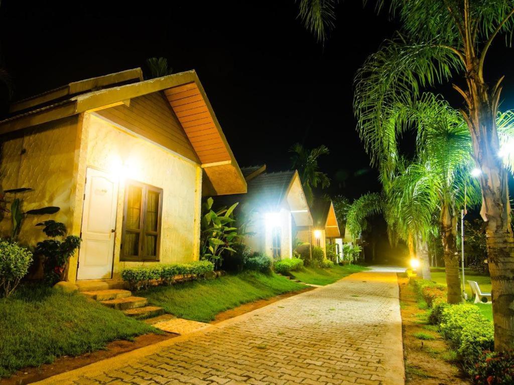 Zahrada ubytování Pangsarapee Resort