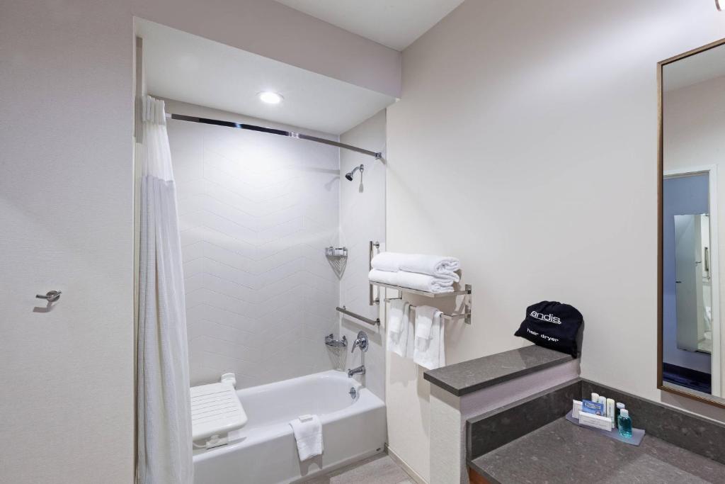 Fairfield Inn & Suites by Marriott Liberal - Sala Queen Queen