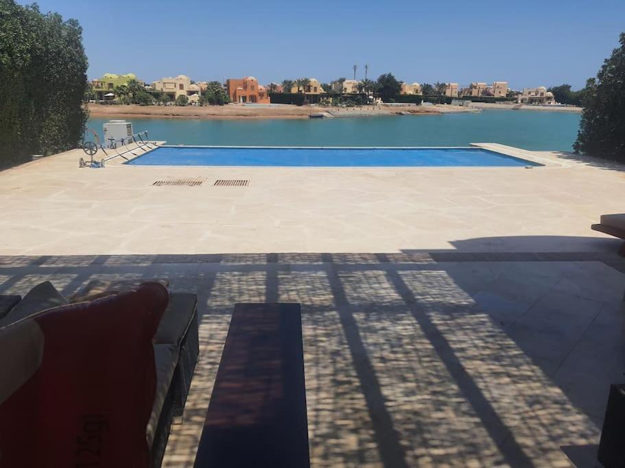 Bazén v ubytování Villa, with heated Pool and Lagoon nebo v jeho okolí