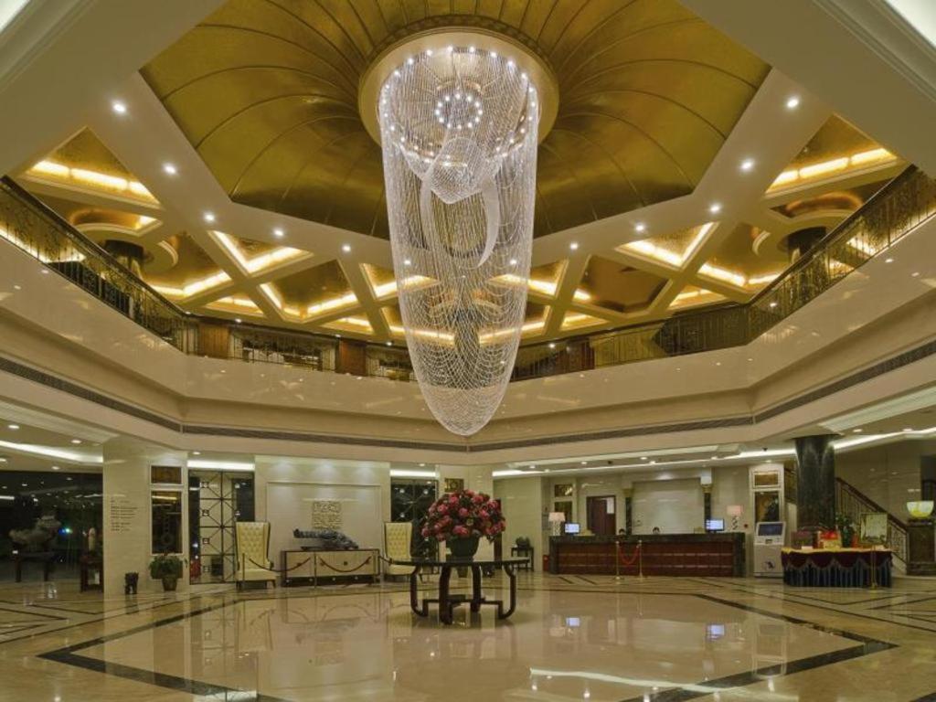 Vstupní hala nebo recepce v ubytování Jiangsu Cuipingshan Hotel