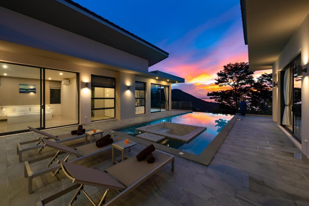 Gallery image of THE PURE VILLA Bangpor Koh Samui in Koh Samui 