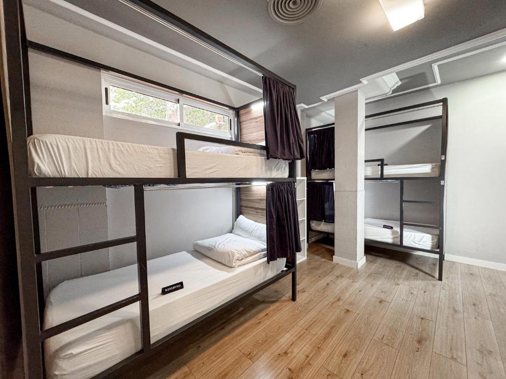 The Venue Hostel Boutique - Bed In 6-Bed Mixed Dormitory Room