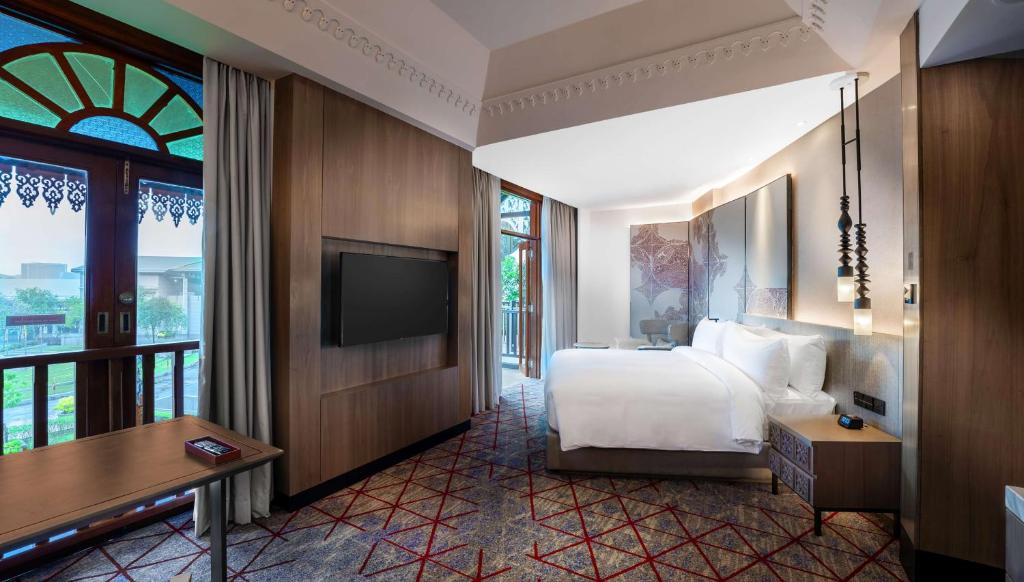 DoubleTree by Hilton Putrajaya Lakeside - Junior King Suite Avec Vue Sur Le Lac