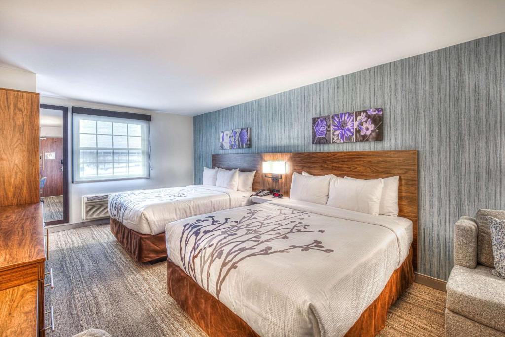 Postel nebo postele na pokoji v ubytování Sleep Inn Oakbrook Terrace - Chicago