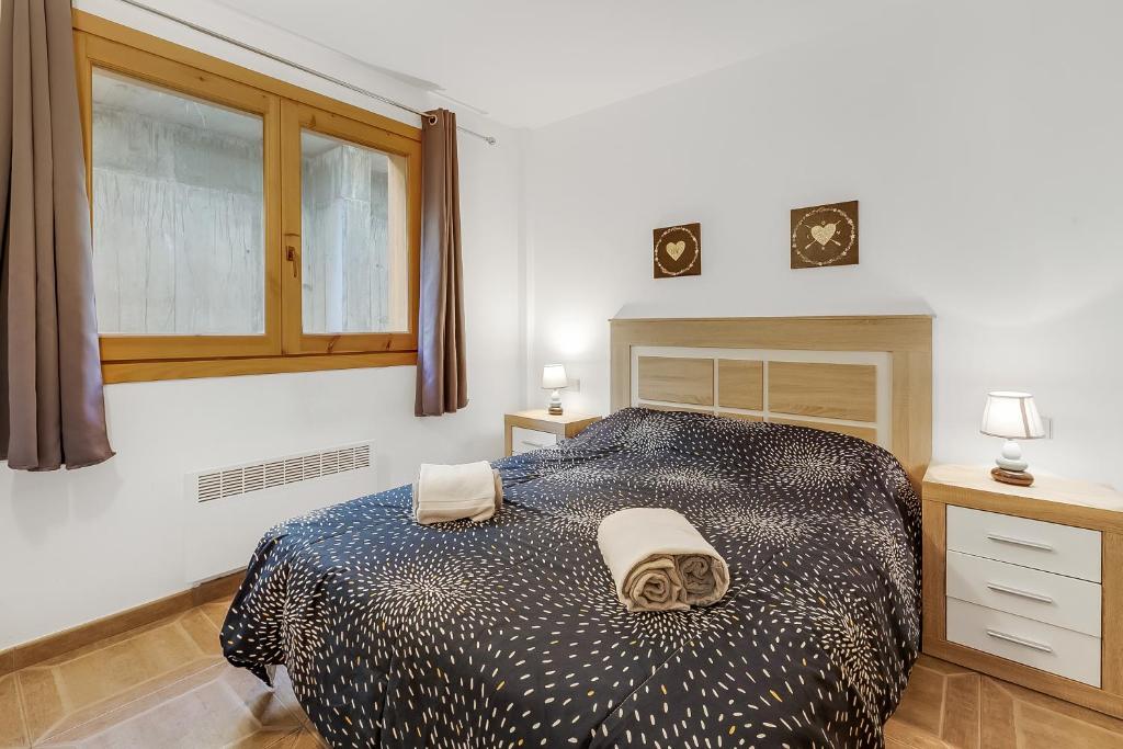 Postel nebo postele na pokoji v ubytování Andorra Active Leisure Apartment - Happy Rentals