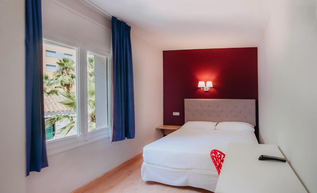 Marina Tossa - Superior Single Room