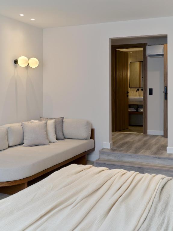 Haya Athens Loftie Suites - Resim 15