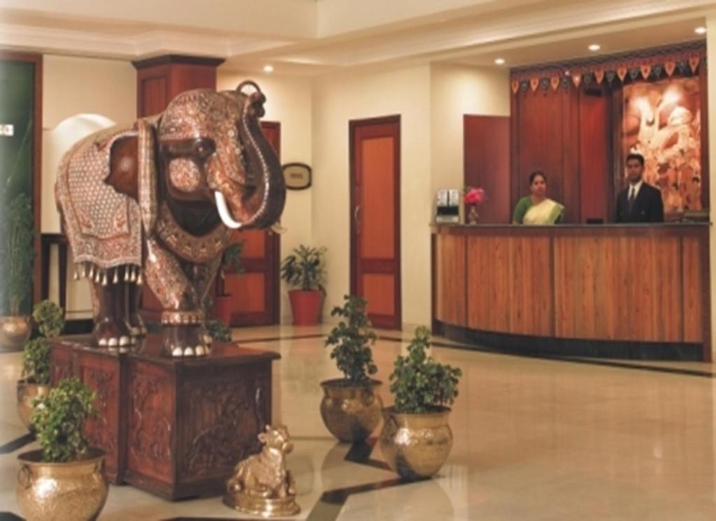 Vstupní hala nebo recepce v ubytování Renest Shraddha Inn - Shirdi