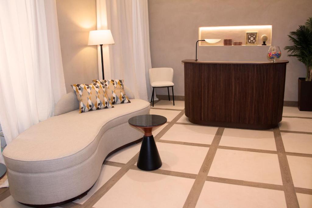 Puerta de la Ribera Suites - Resim 19