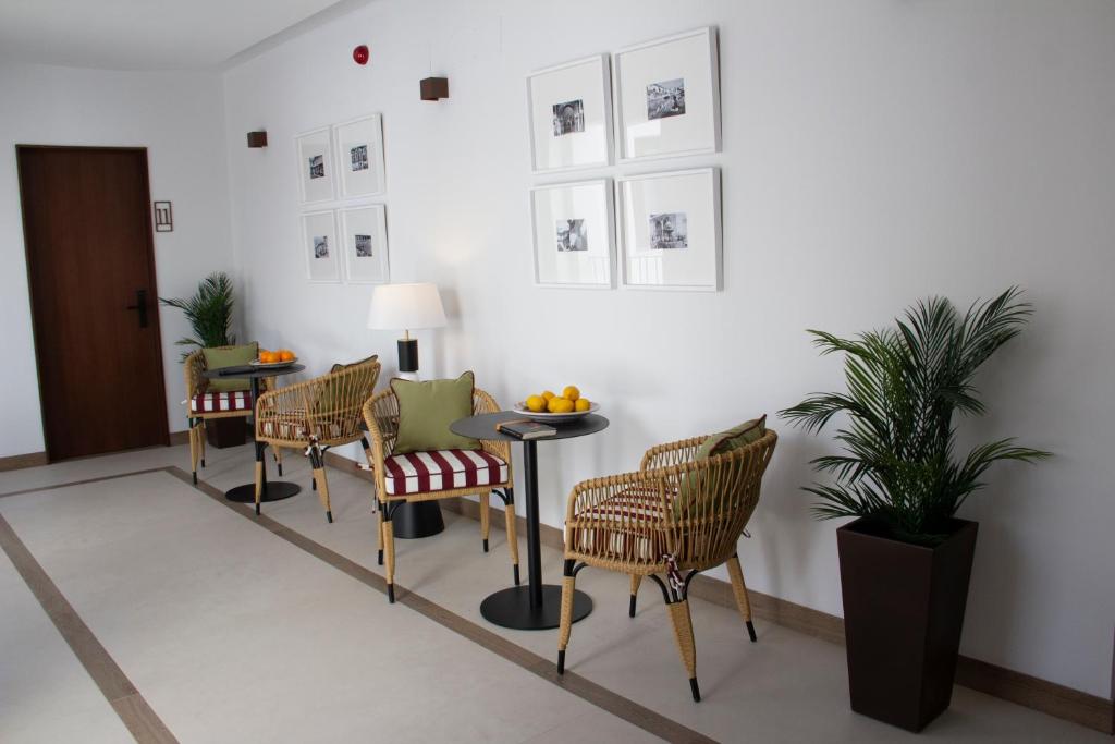 Puerta de la Ribera Suites - Resim 30