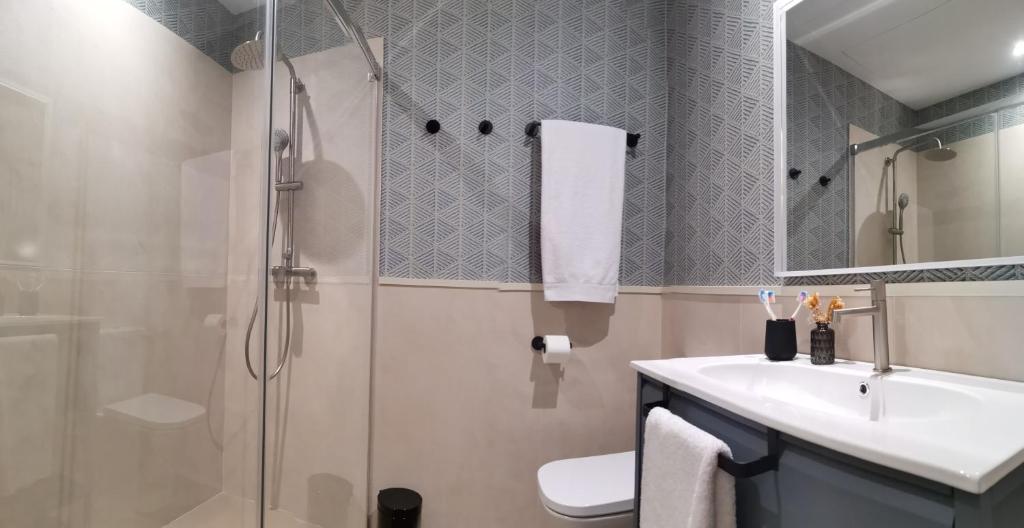 Puerta de la Ribera Suites - Resim 31