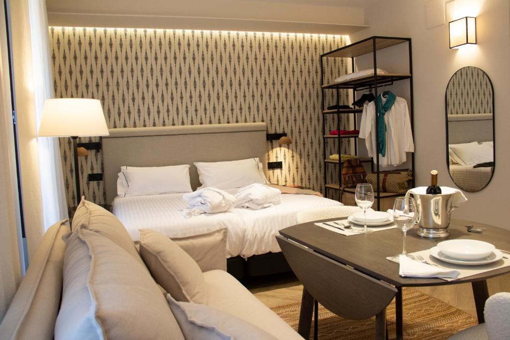 Puerta de la Ribera Suites - Resim 33