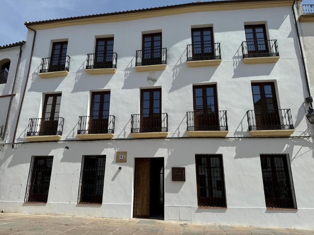Puerta de la Ribera Suites - Resim 6