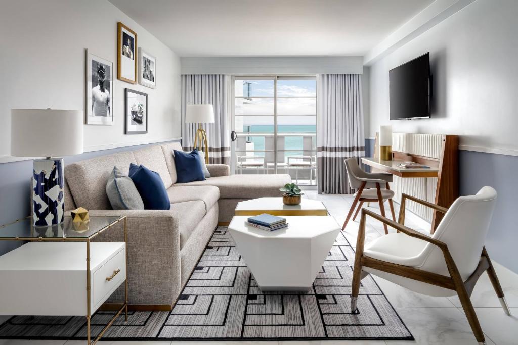 Cadillac Hotel & Beach Club, Autograph Collection - One-Bedroom King Suite - Oceanfront