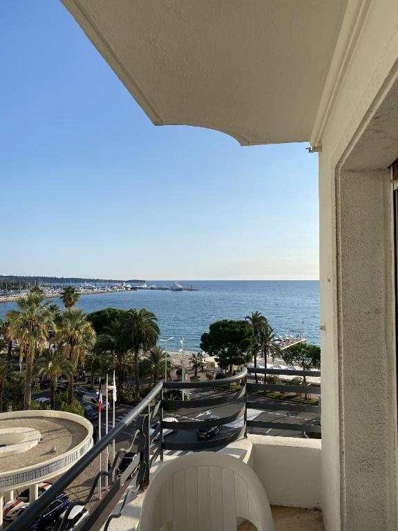 Splendide appartement face Croisette - SOU3528