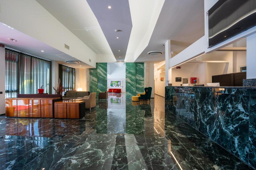 Vstupní hala nebo recepce v ubytování Hotel Bulà