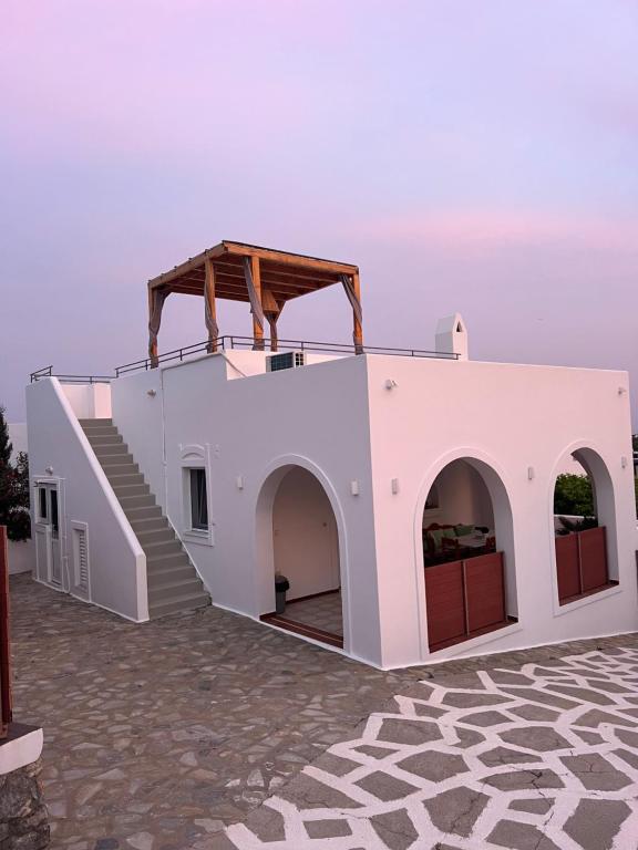 Balkón nebo terasa v ubytování Milos Villas Complex