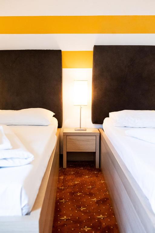 Lenas Donau Hotel - Resim 19