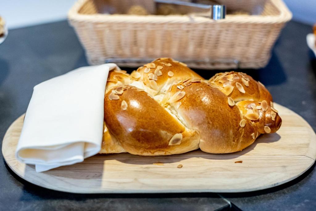 Lenas Donau Hotel - Resim 38