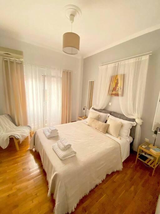 Elias' family flat in Plato's Academy