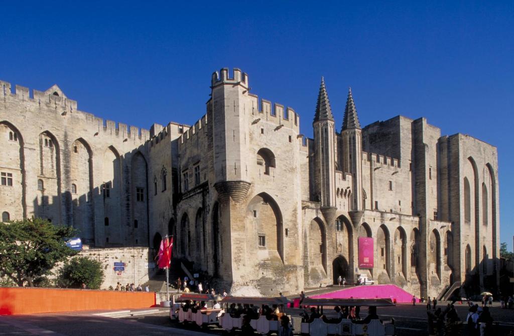 Mercure Avignon Centre Palais des Papes - Resim 42