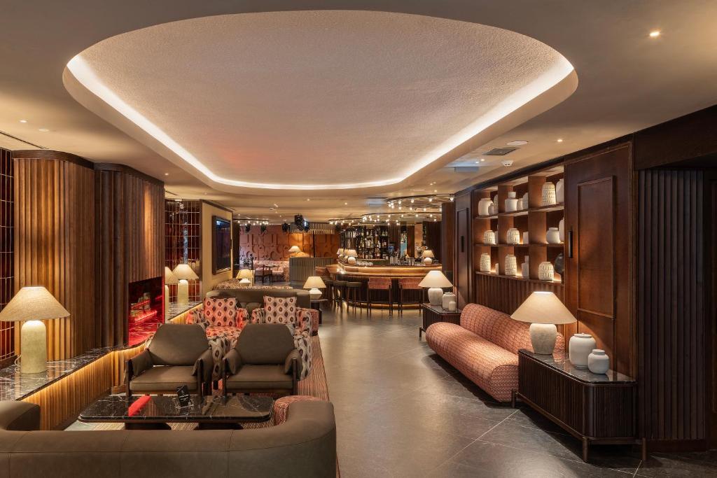 EVOLUTION Valbom - Resim 30