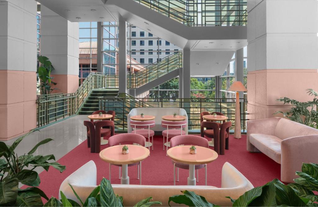 Renaissance Austin Downtown Hotel photo