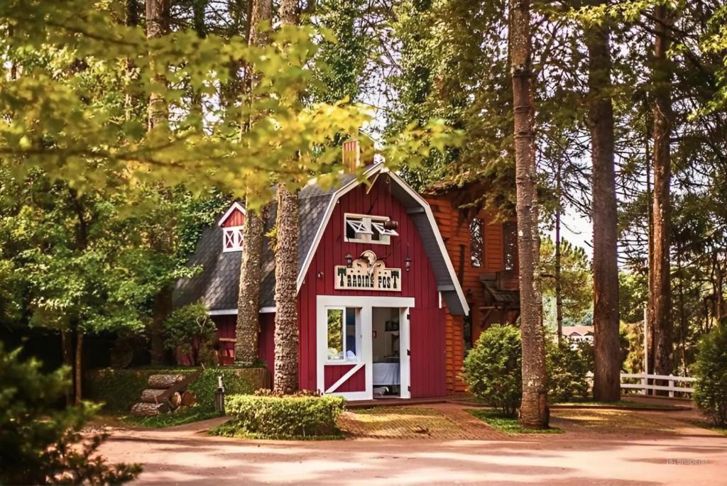 Zahrada ubytování Canada Lodge Campos do Jordão
