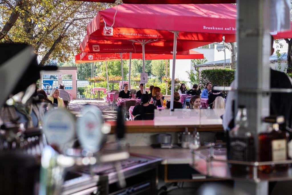 Hosté ubytování Lenas Donau Hotel