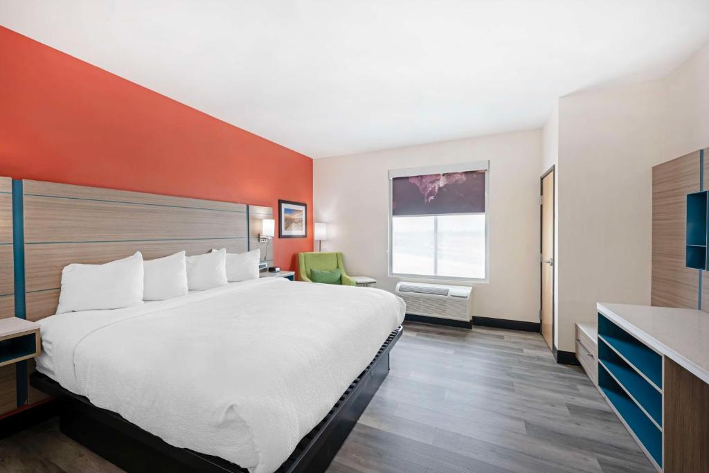 Best Western Plus Executive Residency Carlsbad Hotel - Zimmer Mit Kingsize-Bett Und Küche