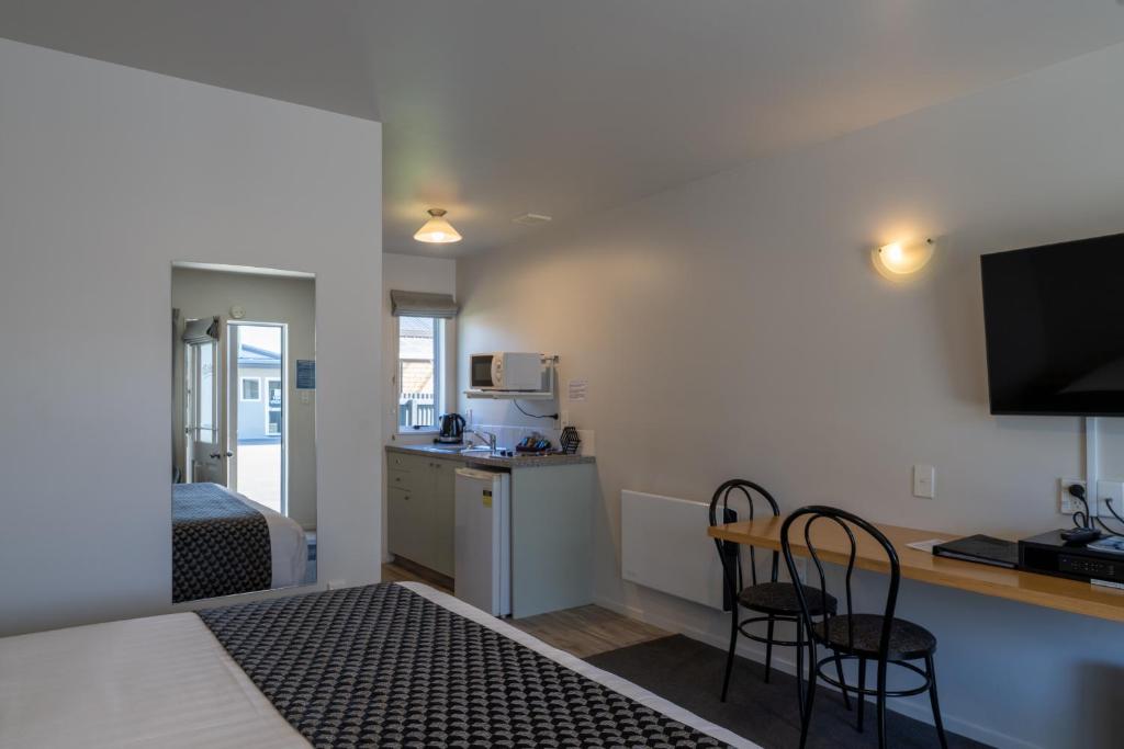 ASURE Gables Motor Lodge - Resim 36