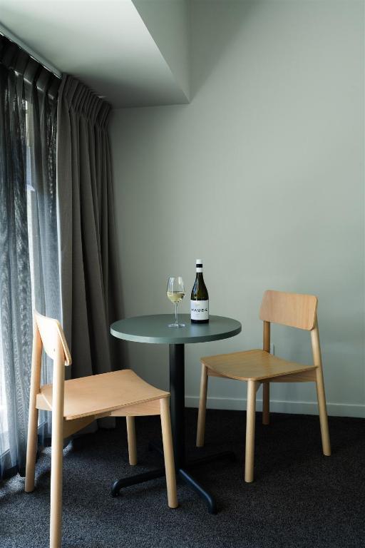 瓦纳卡Edgewater Hotel的相册照片
