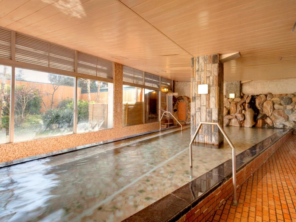 Bazén v ubytování Misasa Royal Hotel nebo v jeho okolí