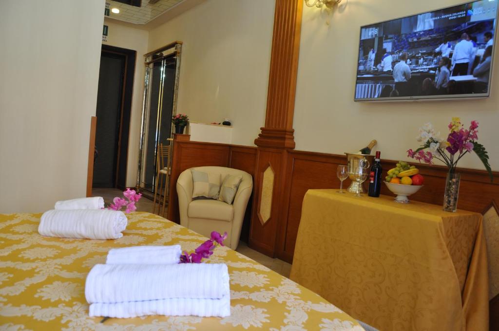 Rome Imperial Crown - Deluxe Apartment