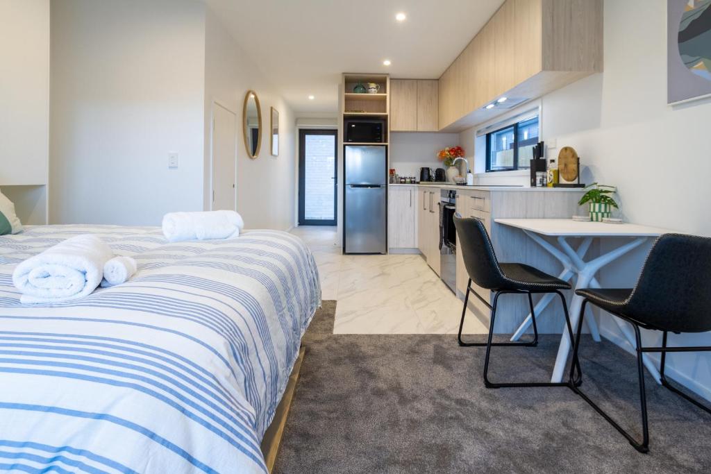 Chic Studio in the Heart of Christchurch - Resim 1