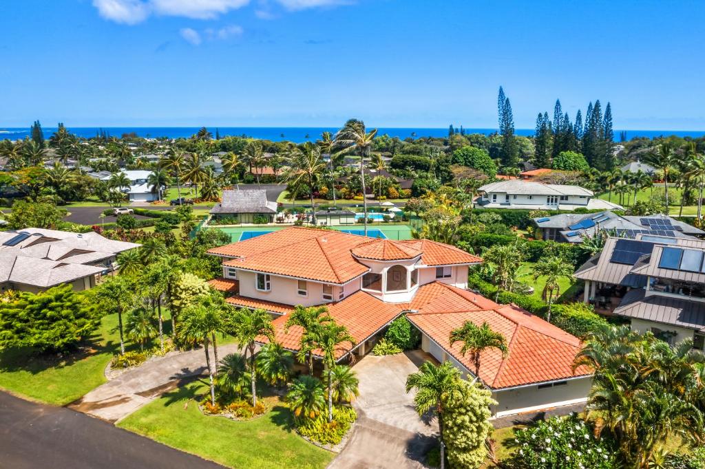 La alberca dentro o cerca de SUNSET PALMS Pool, Tennis, AC Minutes to Beach