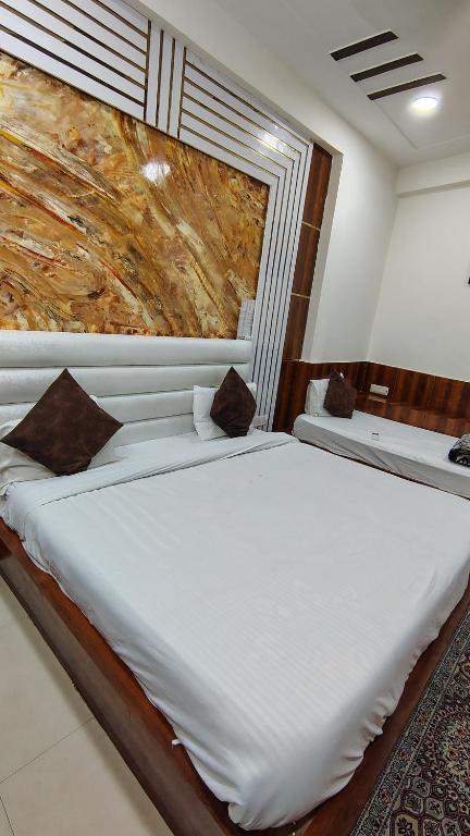 Postel nebo postele na pokoji v ubytování Bedweiser Backpackers Hostel