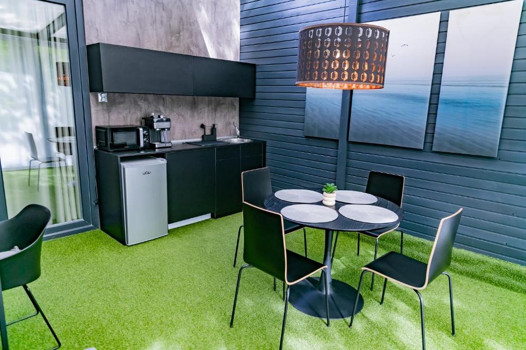 Kuchyň nebo kuchyňský kout v ubytování Motel1- A megfizethető luxus!