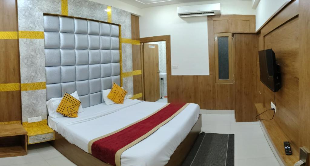 Postel nebo postele na pokoji v ubytování Bedweiser Backpackers Hostel