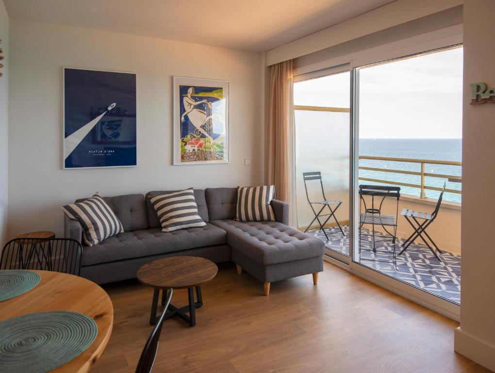Posezení v ubytování Hotel Els Pins