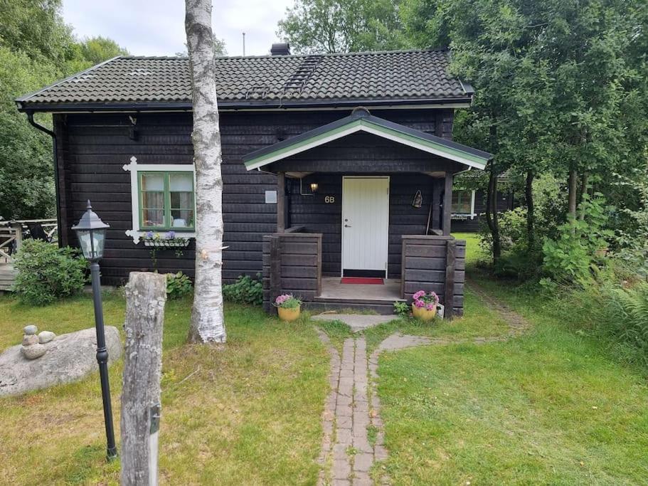 Zahrada ubytování Sjö-Stuga 6 B